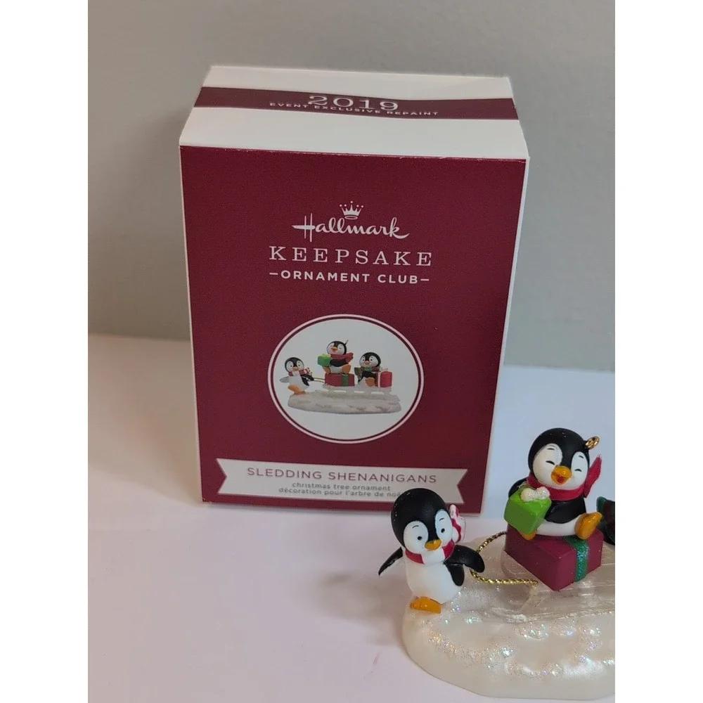 Hallmark KOC EVENT Exclusive 2019 Penguins Sledding Shenanigans Ornament